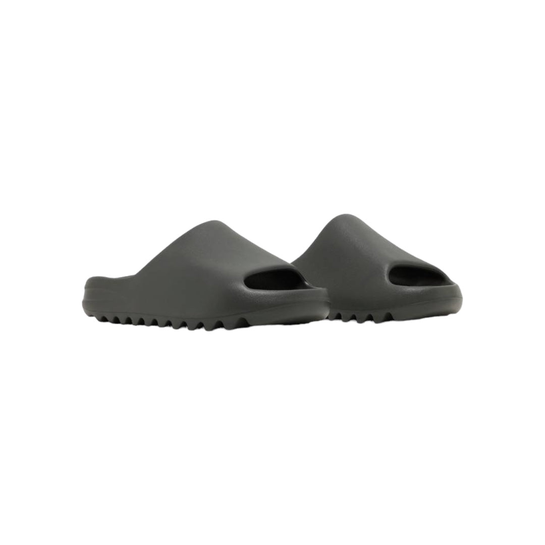 Yeezy Slide “Dark Onyx”