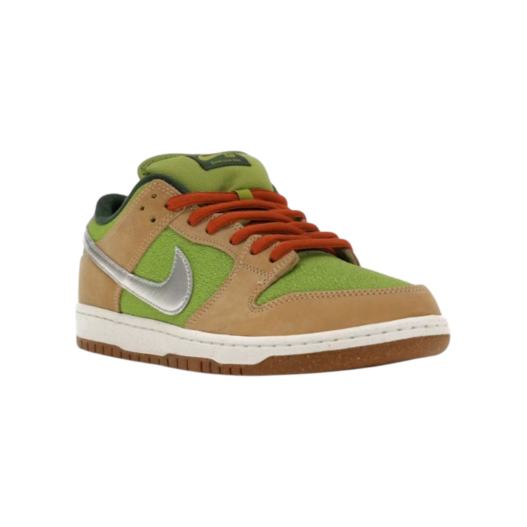SB Dunk Low “Escargot”