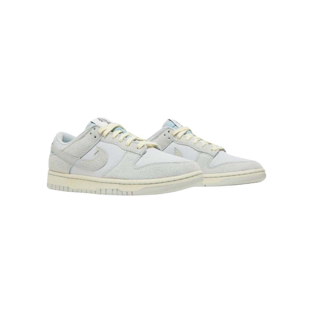 Dunk Low “White Fish”