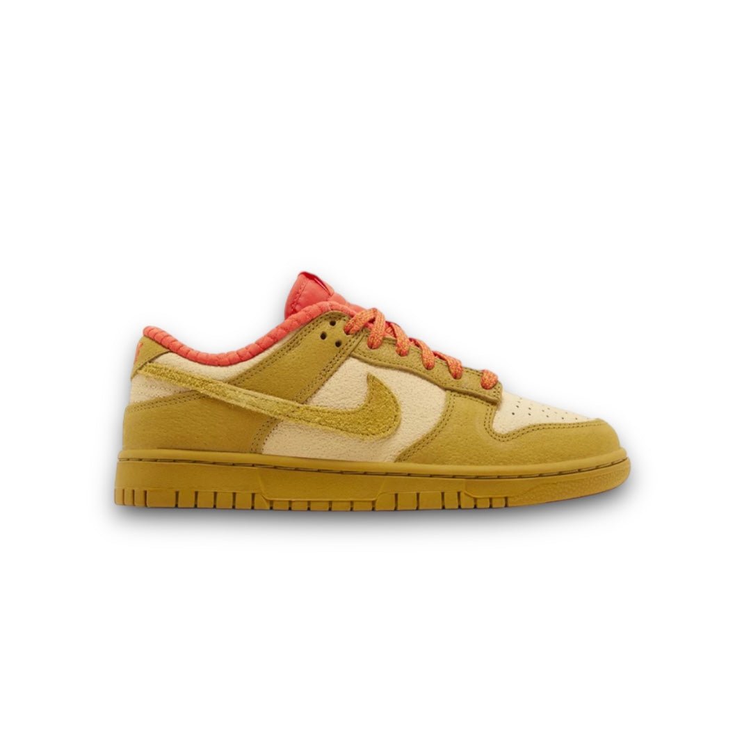 Nike Dunk Low Wmns Bronzine Sesame Picante Red