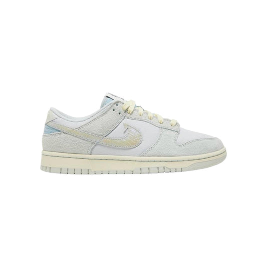 Dunk Low “White Fish”