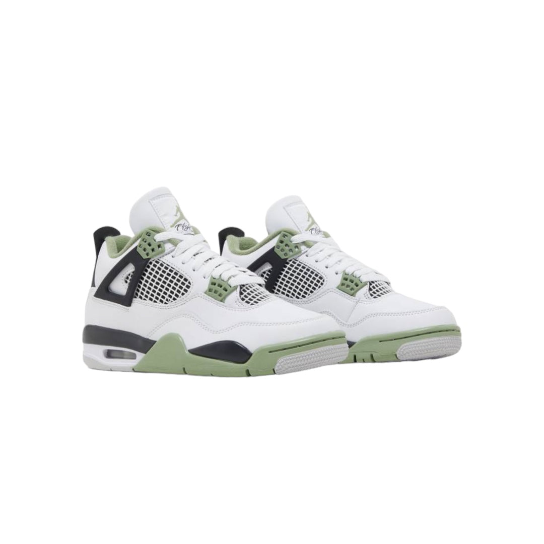 Jordan 4 Retro “Sea Foam”