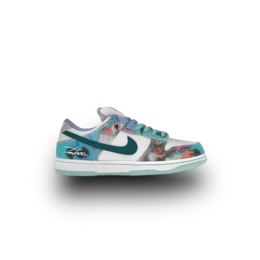 Nike SB Dunk Low “Futura Laboratories Bleached Aqua”