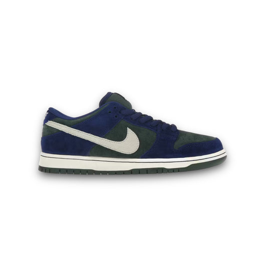 Nike SB Dunk Low “Deep Royal Blue”