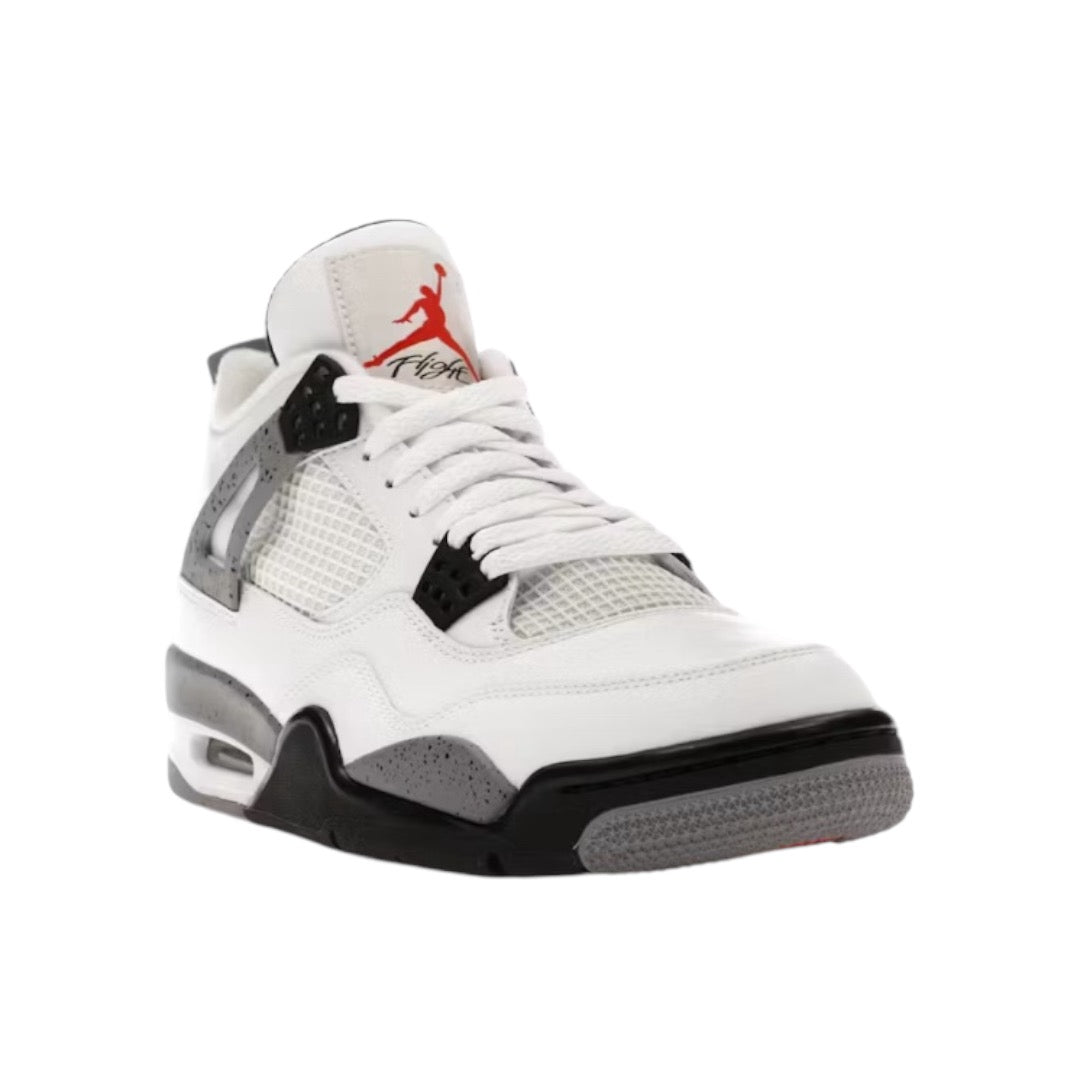 Jordan 4 Retro “White Cement”(2012)